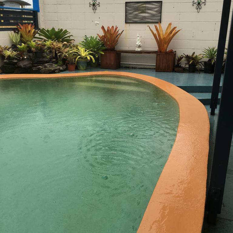 Black Marlin Motel Innisfail Buitenkant foto