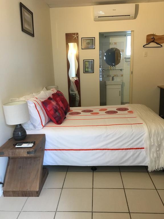 Black Marlin Motel Innisfail Buitenkant foto